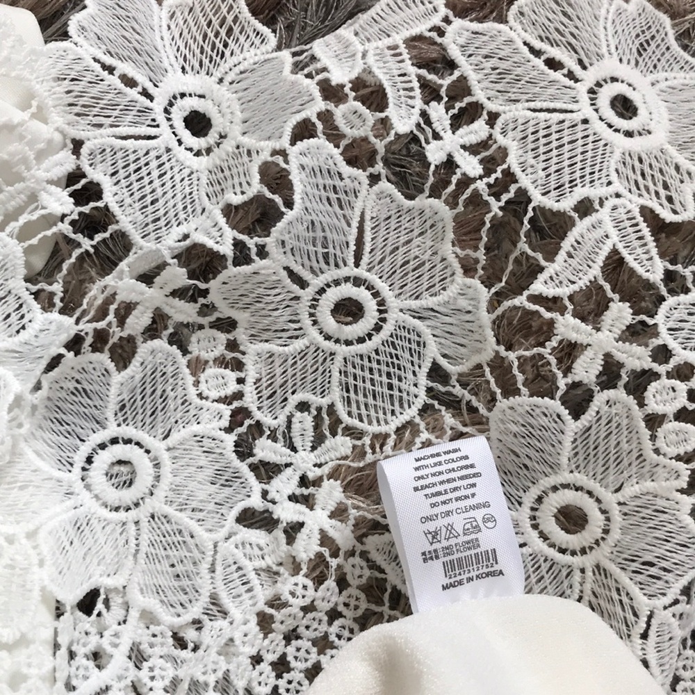 2nd Flower Off Shoulder White Floral Lace Layered Long-Sleeve Top Size S - Picture 7 of 7